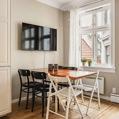 Feriehus Dinbnb Homes I Idyllically Located 4-bedroom *
