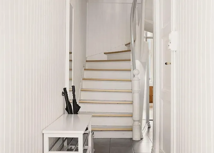 Dinbnb Homes I Idyllically Located 4-bedroom Сasa de vacaciones Bergen