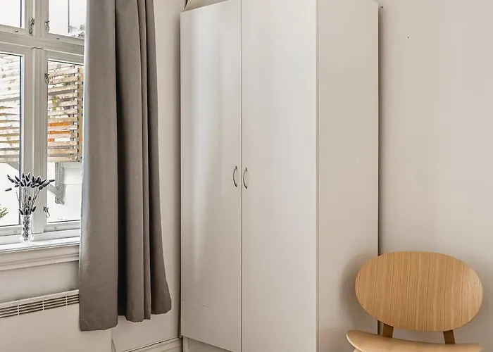 Сasa de vacaciones Dinbnb Homes I Idyllically Located 4-bedroom