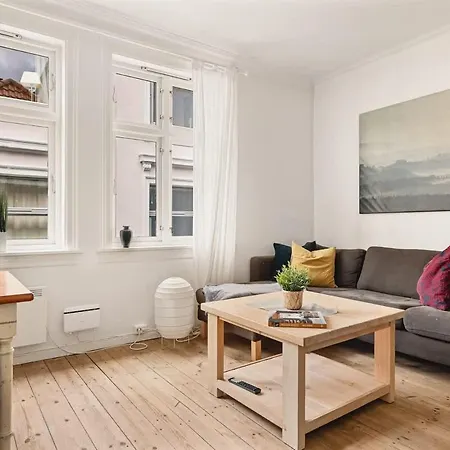 Dinbnb Homes I Idyllically Located 4-bedroom *