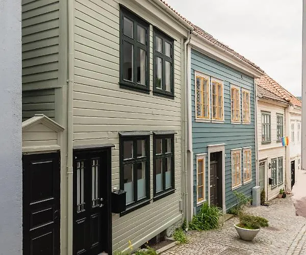 Dinbnb Homes I Idyllically Located 4-bedroom * 베르겐