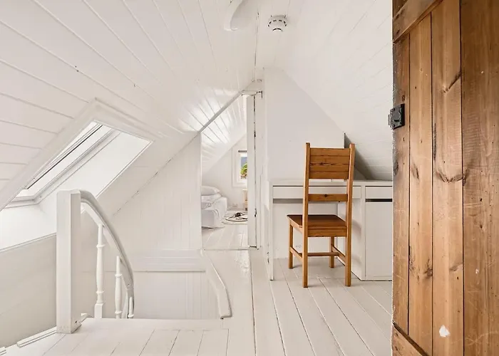 Dinbnb Homes I Idyllically Located 4-bedroom 펜션