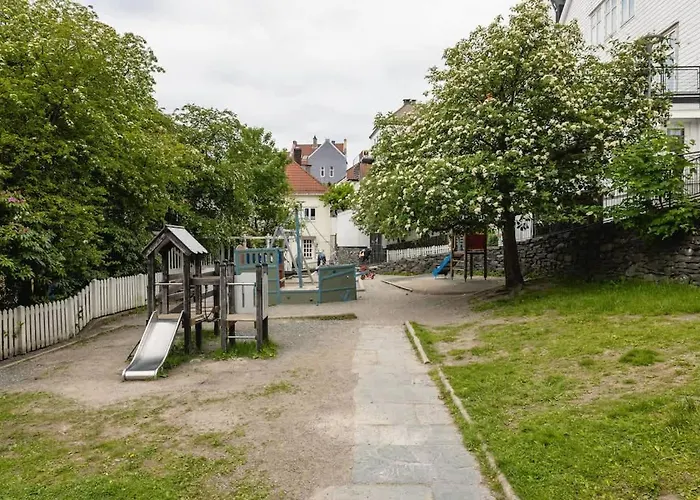 Dinbnb Homes I Idyllically Located 4-bedroom Holiday home Bergen