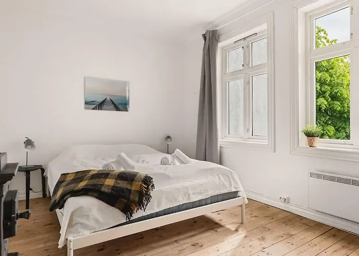 Holiday home Dinbnb Homes I Idyllically Located 4-bedroom *