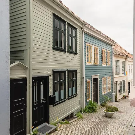 Dinbnb Homes I Idyllically Located 4-bedroom * Берген
