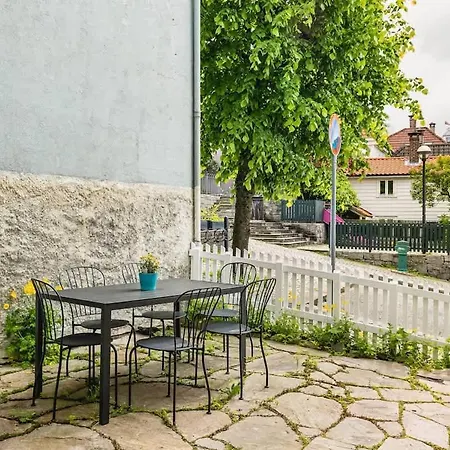 Dinbnb Homes I Idyllically Located 4-bedroom Будинок відпочинку
